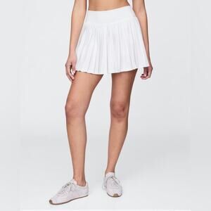 GapFit Pleated Exercise Tennis Golf White  Skort Women’s Size M NWT